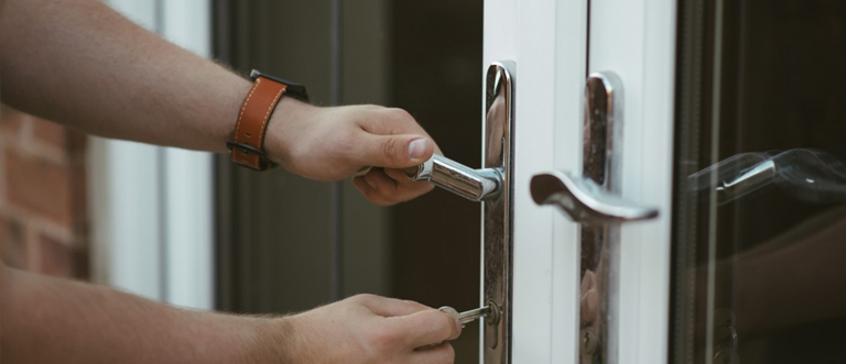 24 hour key locksmith West Whittier-Los Nietos